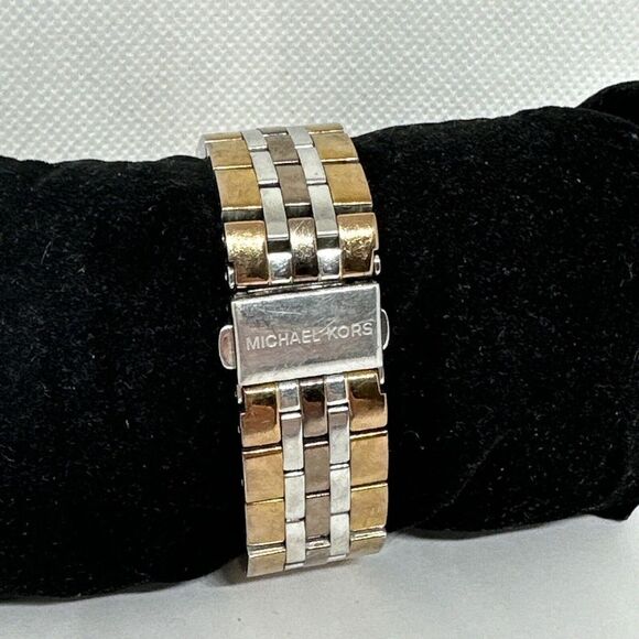 Michael Kors Ritz MK5642 Women Tri-Tone Stainless Steel Analog Dial Watch NUL60 main image 11